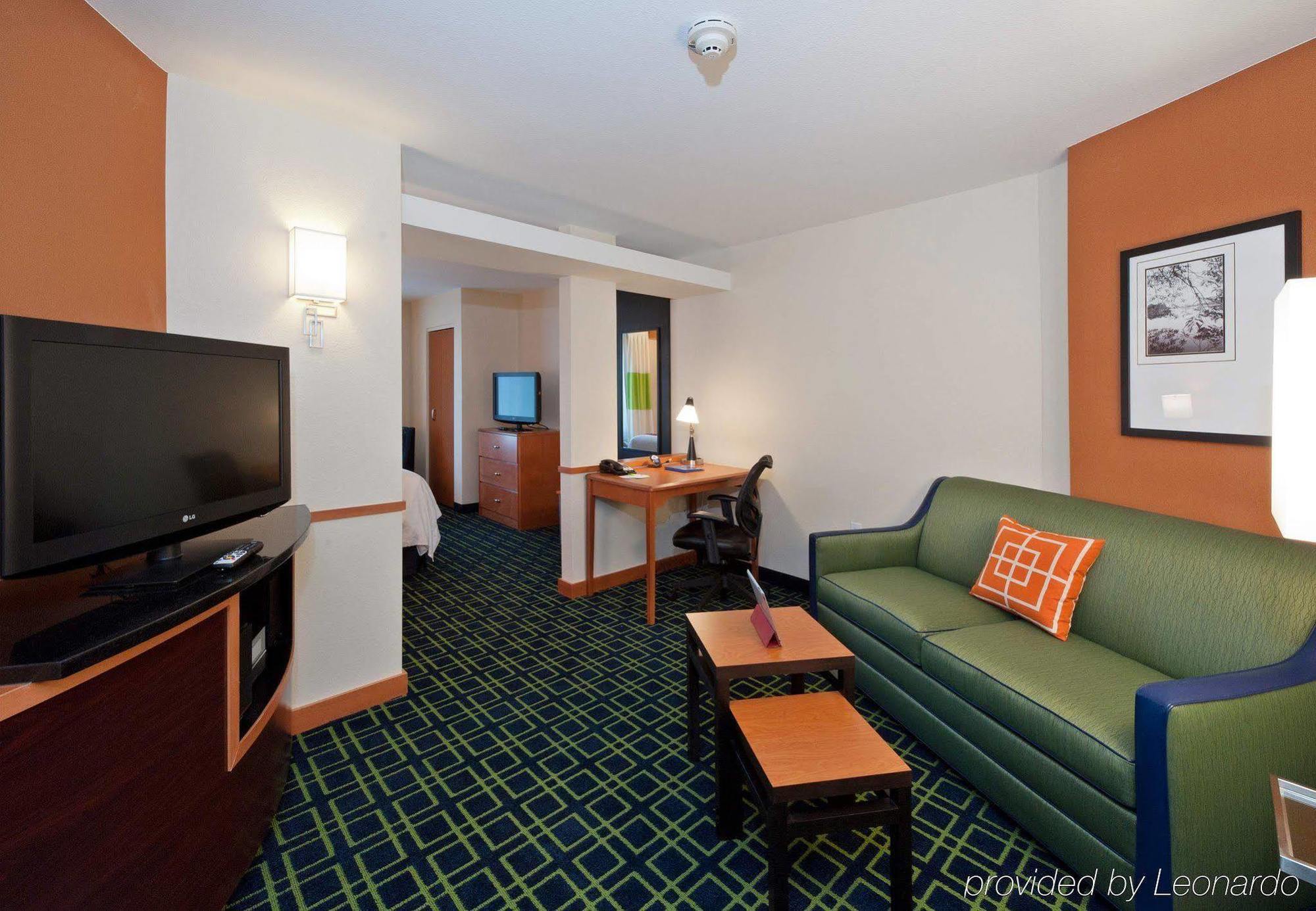 Fairfield Inn & Suites By Marriott Tallahassee Central Room photo